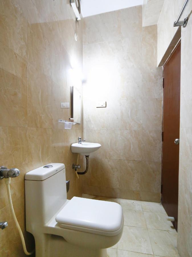 Pleasant Days Hotel Ченнаї Екстер'єр фото