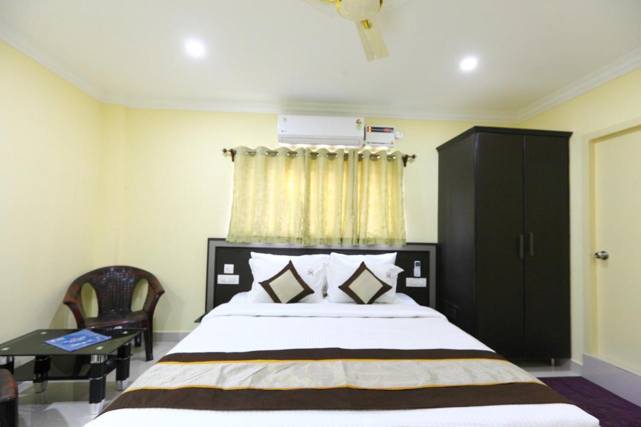 Pleasant Days Hotel Ченнаї Екстер'єр фото