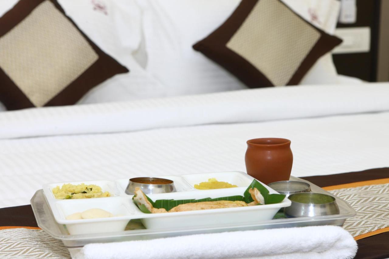 Pleasant Days Hotel Ченнаї Екстер'єр фото